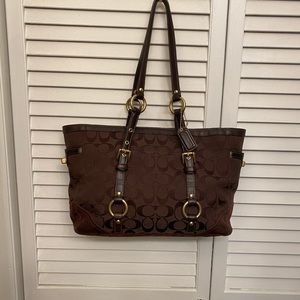 Coach shoulder purse